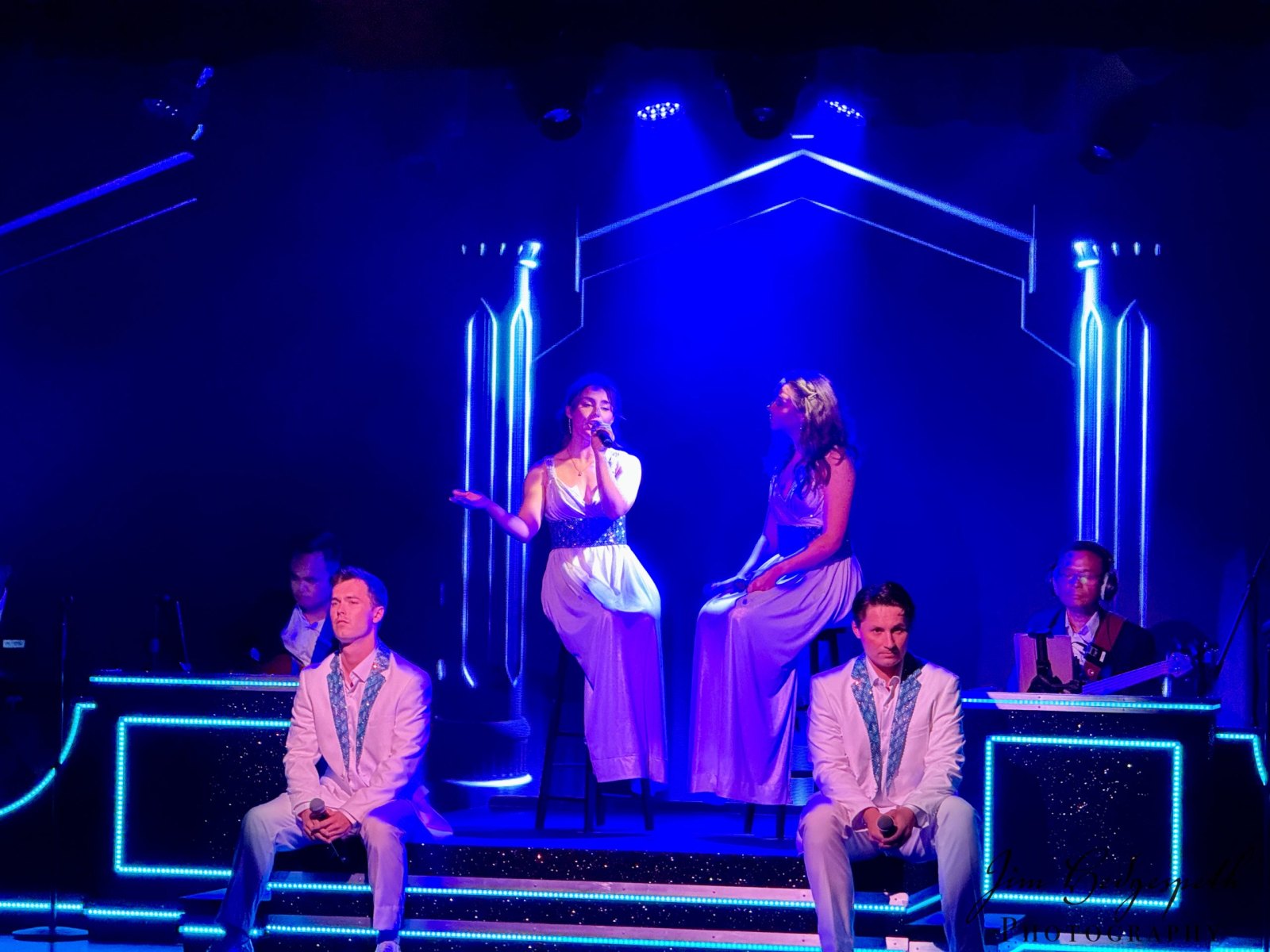 Entertainment on Viking Neptune