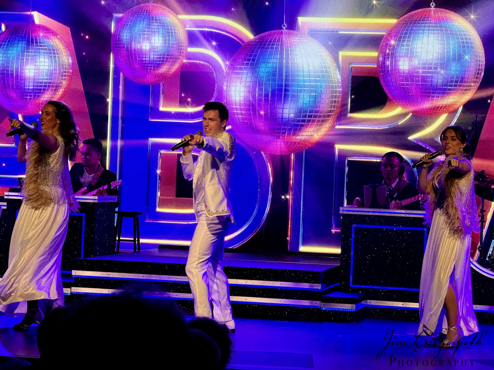 Entertainment on Viking Neptune